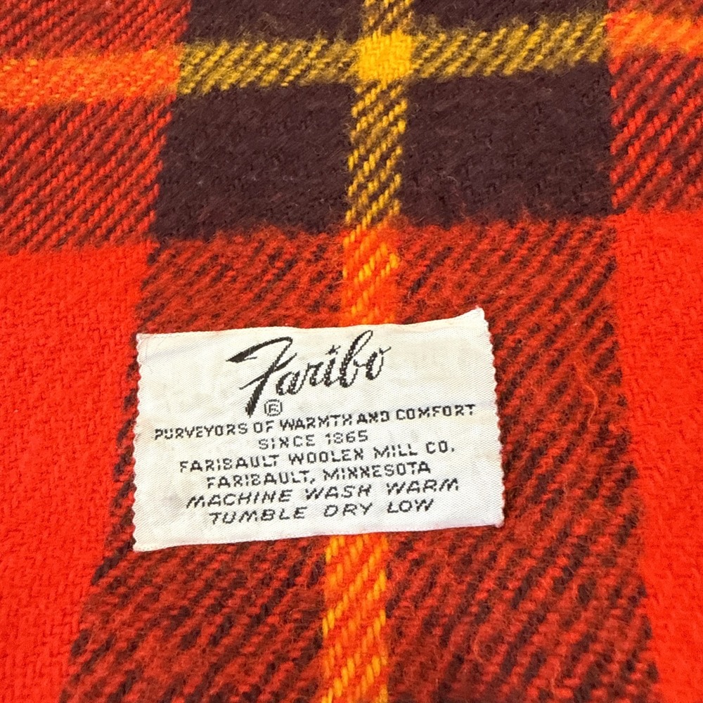 FARIBO Red Tartan Fringe Plaid Picnic Stadium VTG 51x56 Blanket Throw 38x52